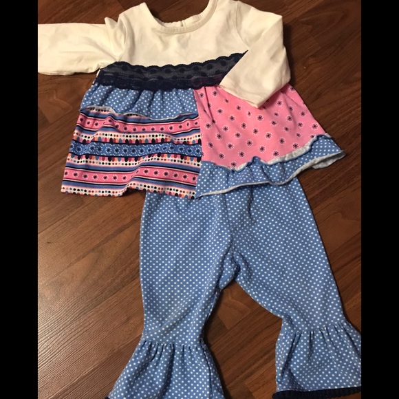 Nursery Rhyme outfit - Picture 1 of 3